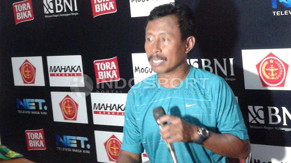 Pelatih Surabaya United, Ibnu Grahan. - INDOSPORT